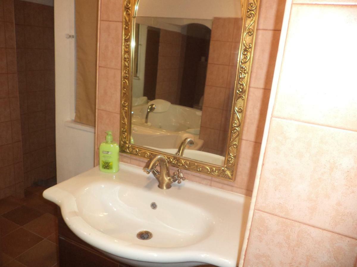 Jacuzzi Quo Vadis Apartment Roma Exterior foto